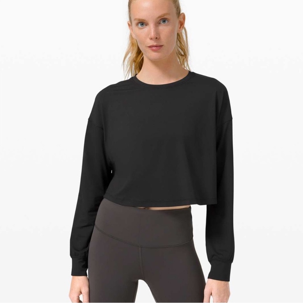 Lululemon Black Muscle Love Long Sleeve Crop Top